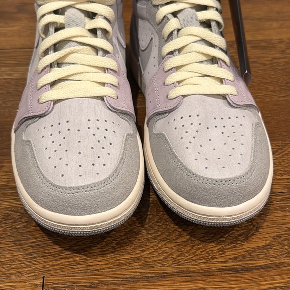 NWT NIKE JORDAN Air 1 Zm Air Cmft 2 Sneakers - Grey - Picture 3 of 8